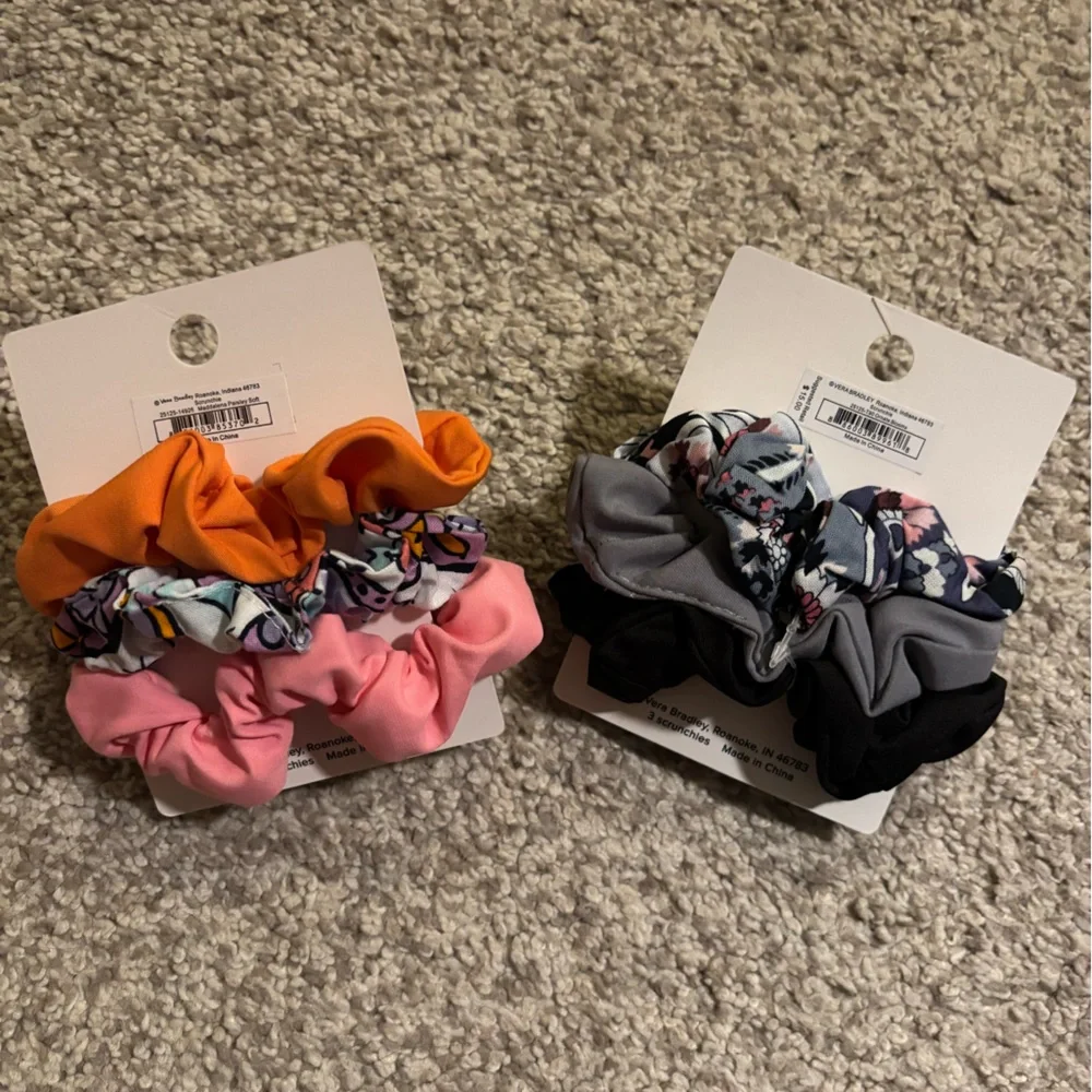 Vera Bradley Scrunchie Hair Ties Orange, Pink, Black, Gray, Floral & Flower - Picture 2 of 4